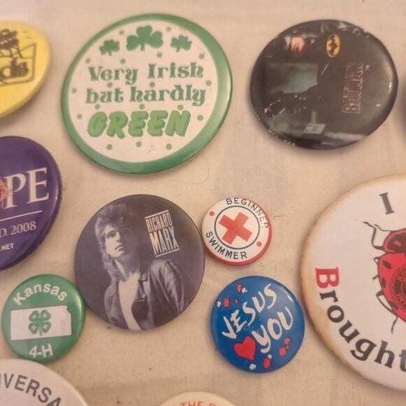 lot of vtg 26 pinback buttons Pins Various Batman To Lita Ford To 4H - Picture 3 of 11